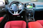 Chrysler 300C SRT8 2012 года